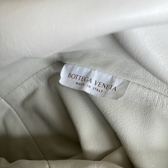 Bottega Veneta Pouch - Picture 5 of 12